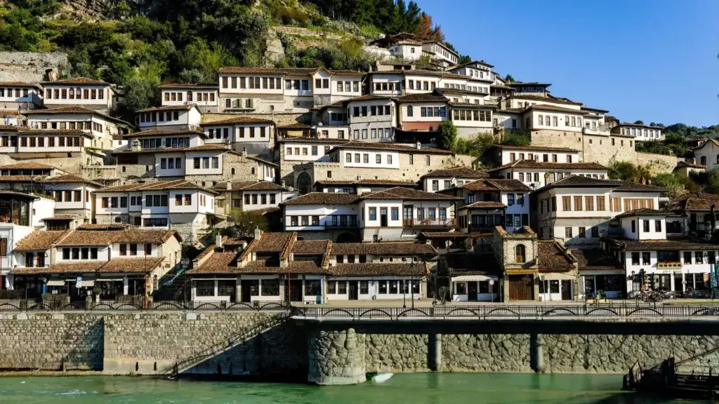 Ottomaanse huizen van de wijk Mangalem in Berat