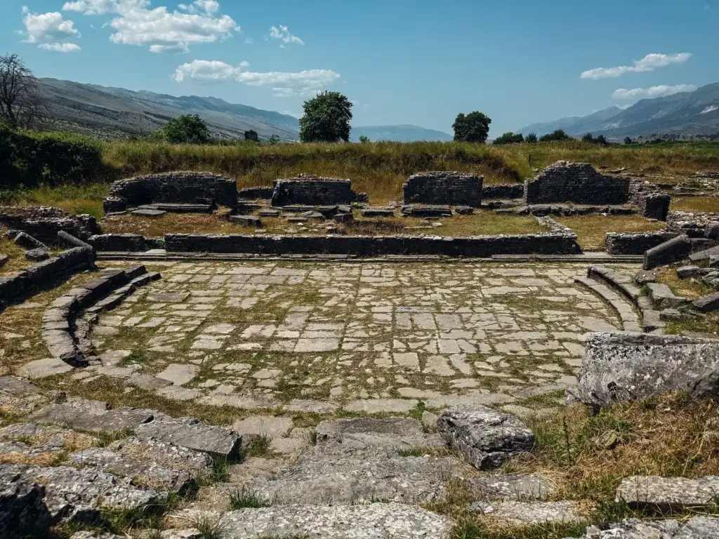 Het antieke theater van Butrint
